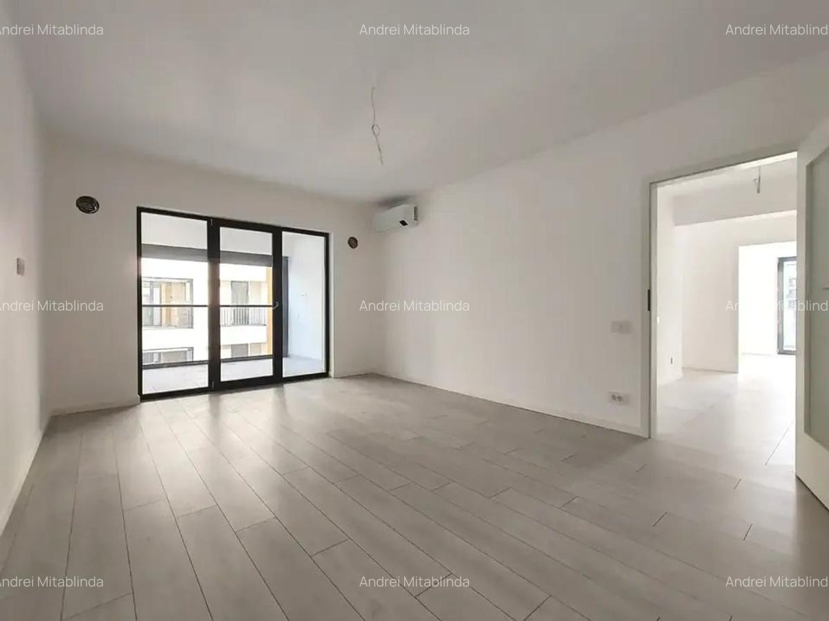 Apartament cu 3 camere decomandat în Titan - 4