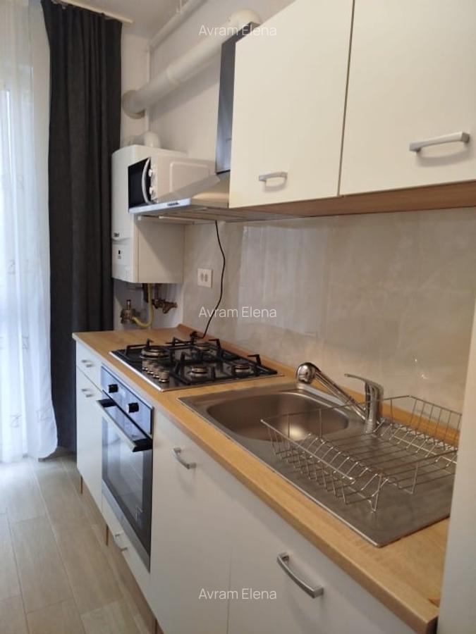 Proprietar ofer spre închiriere apartament nou, în blocul IRIS Armoniei. - 13