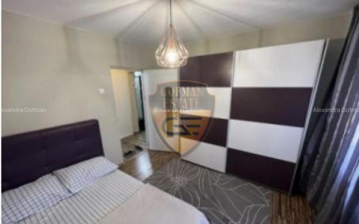 2 Cam, Campus, Universitate, Parcare - 1