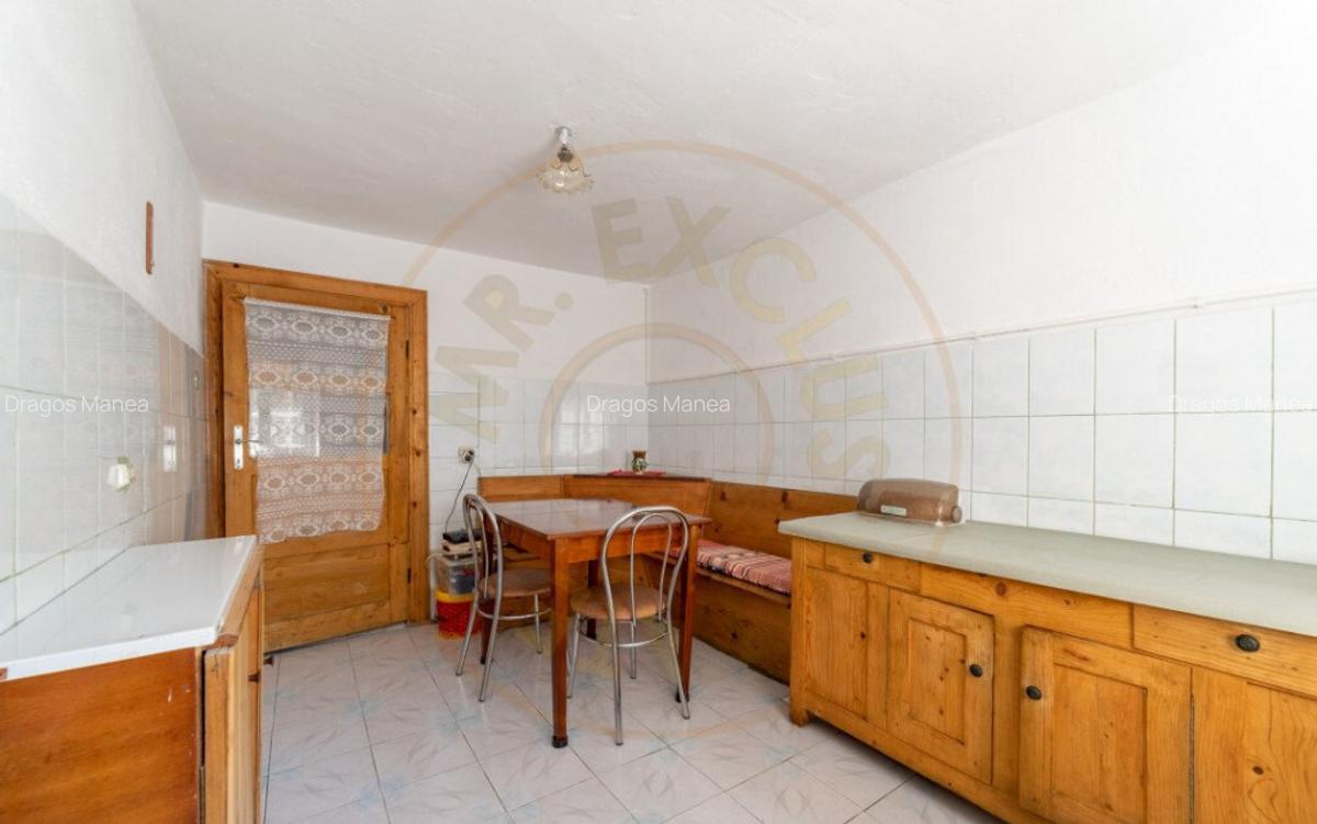 Casa rustica S+P+1 in oras, zona Gruiului, Campulung, AG - 10