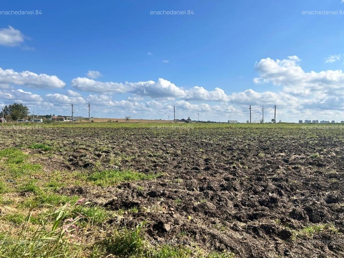 Teren de vânzare la doar 3 km de mare, in comuna 23August - 4 Teren de vânzare la doar 3 km de mare, in comuna 23August - 4