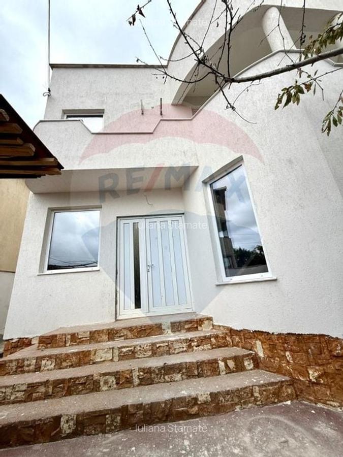 Casa tip pensiune de vanzare in Eforie Nord teren 300 mp - 18