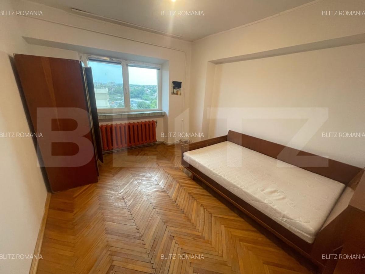 Apartament de vanzare, cu 3 camere, decomandat, 84 mp, zona pasaj Nicolina - 6
