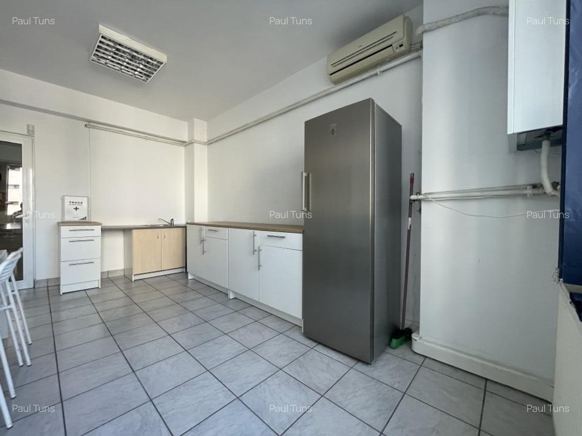 Spatiu birouri 200mp cu terasa 30mp si 2 parcari subterane - 9