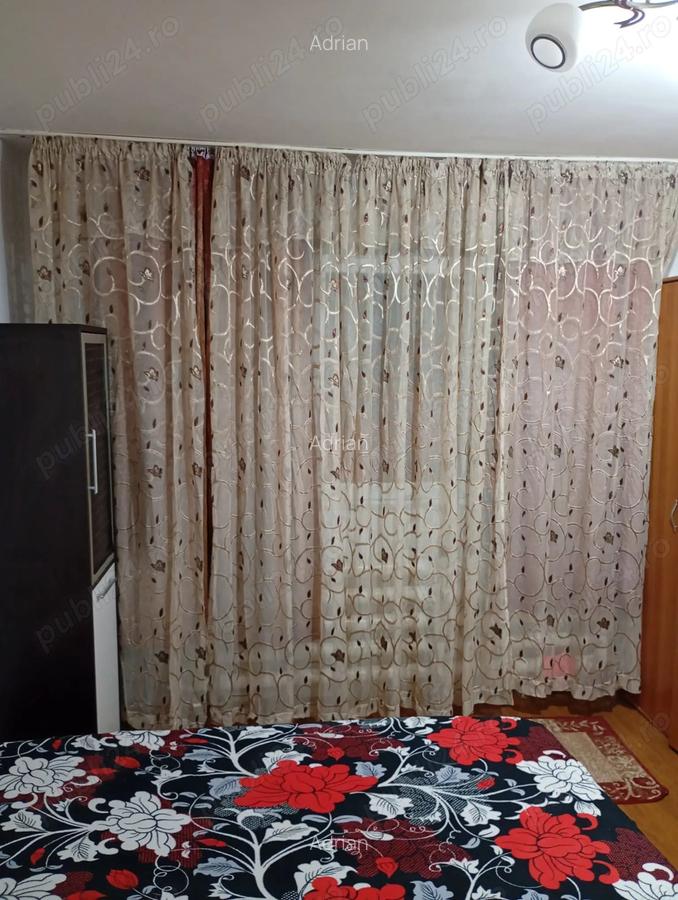 Proprietar vand garsoniera 17 mp, zona UMT str Babadag nr 2 - 6