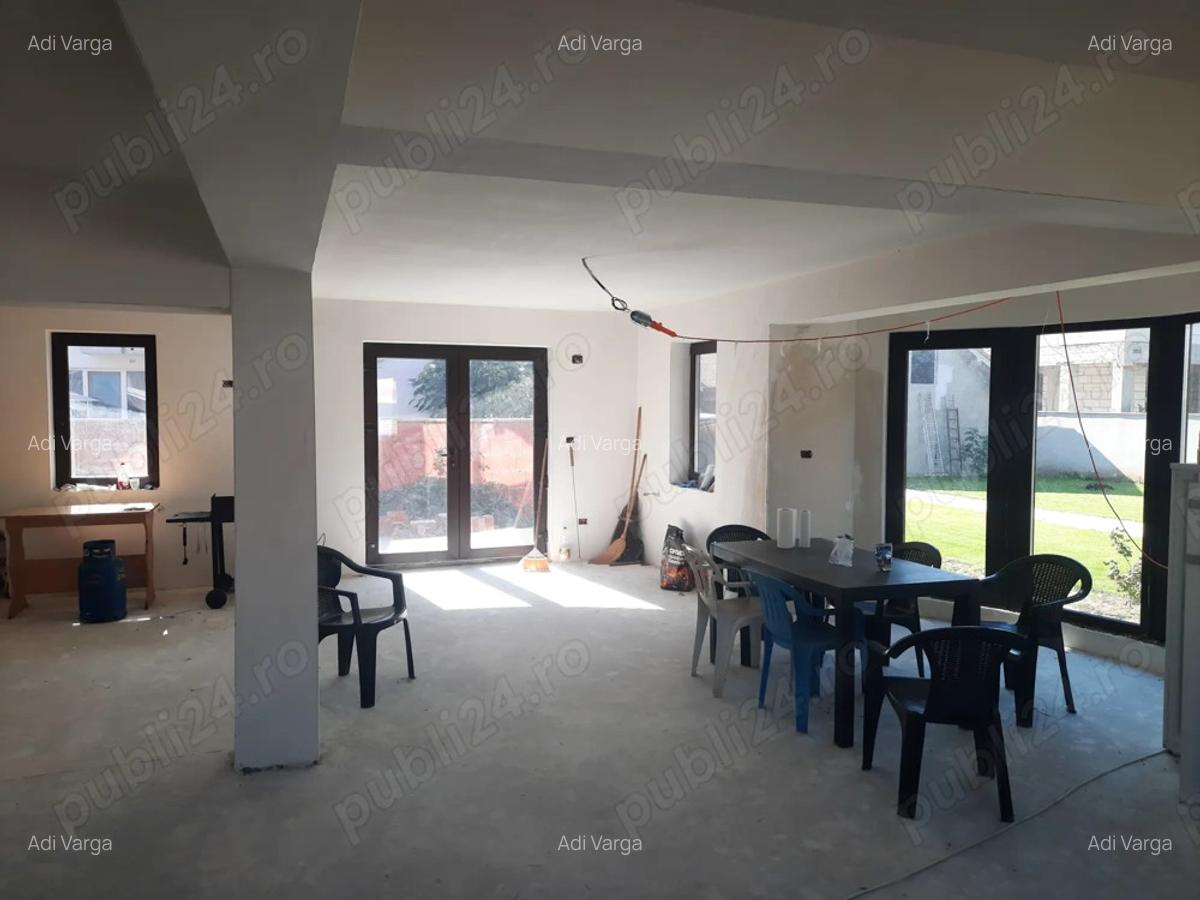 Casa de vanzare sinmartin cartie Lotus - 6