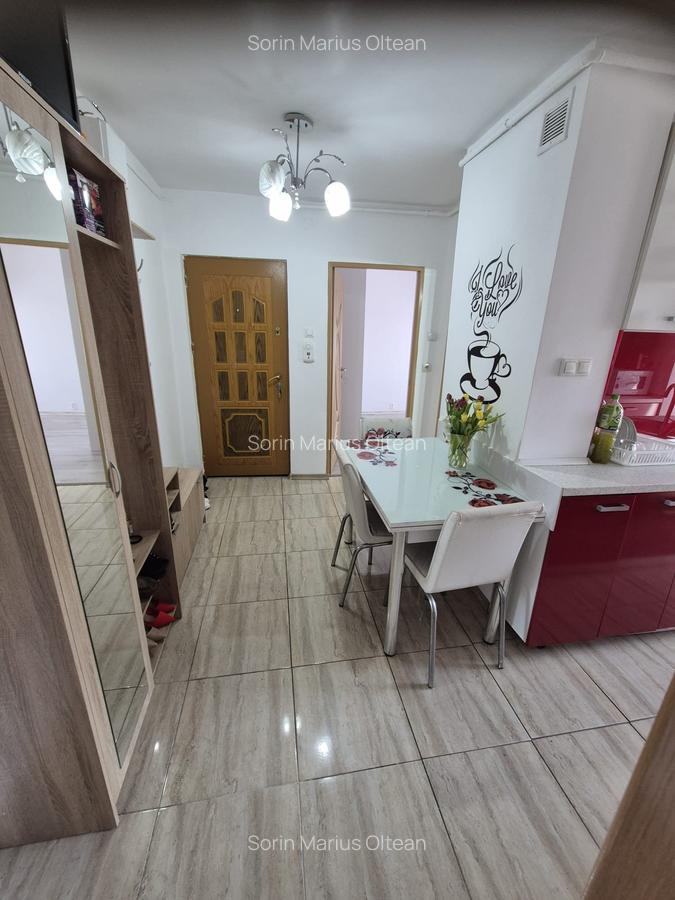 Apartament cu 2 camere decomandat în Bartolomeu - 9