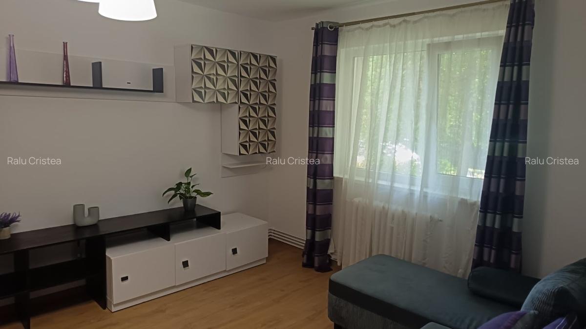 Închiriez apartement 2 cam Neptun 1, proprietar, disponibil din octombrie - 7