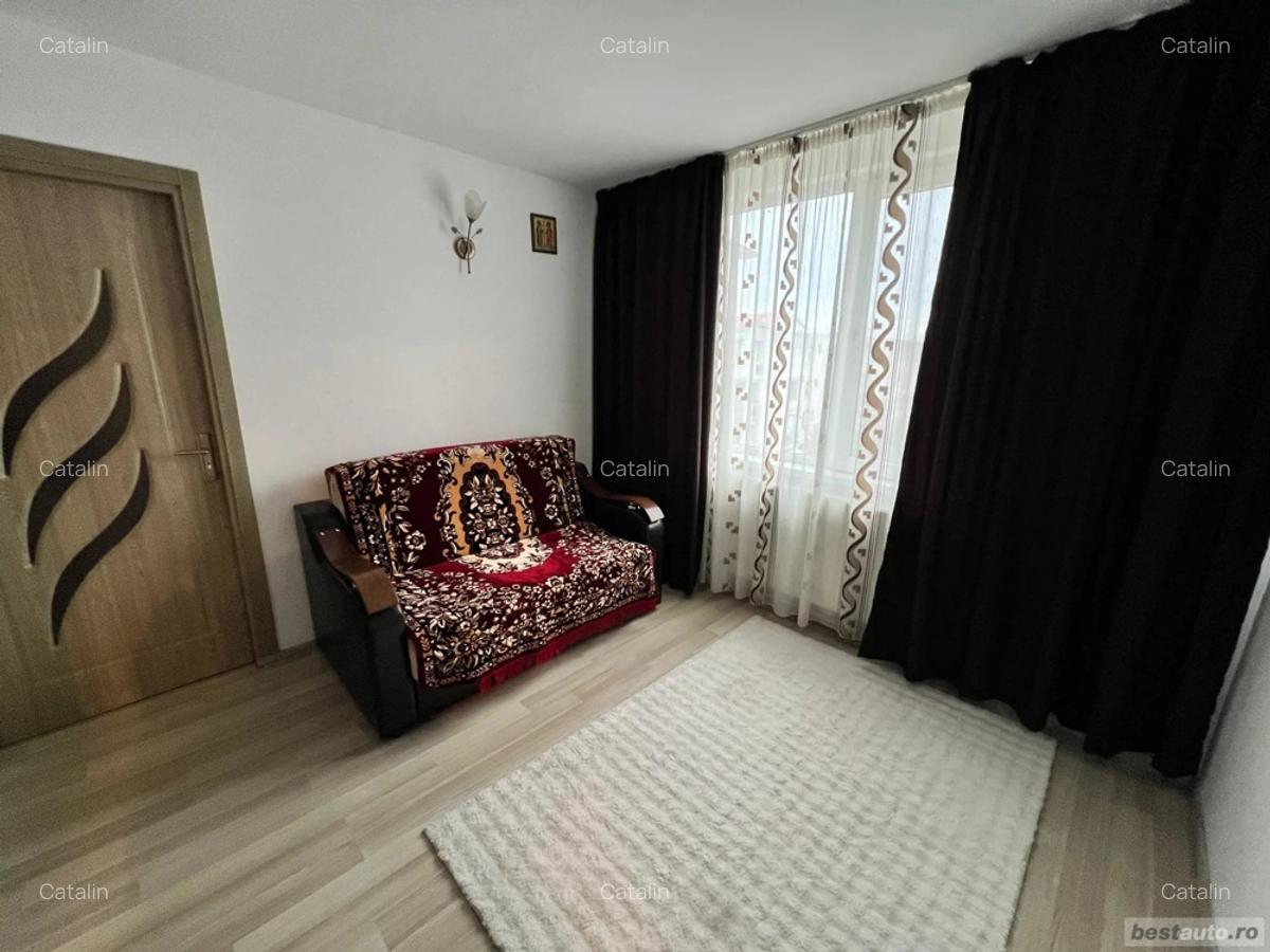 Inchiriez apartament 2 camere - 3