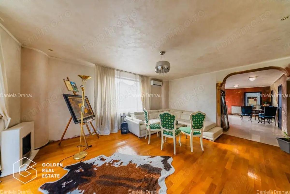 Casa spatioasa cu piscina si teren generos in Bujac - 6