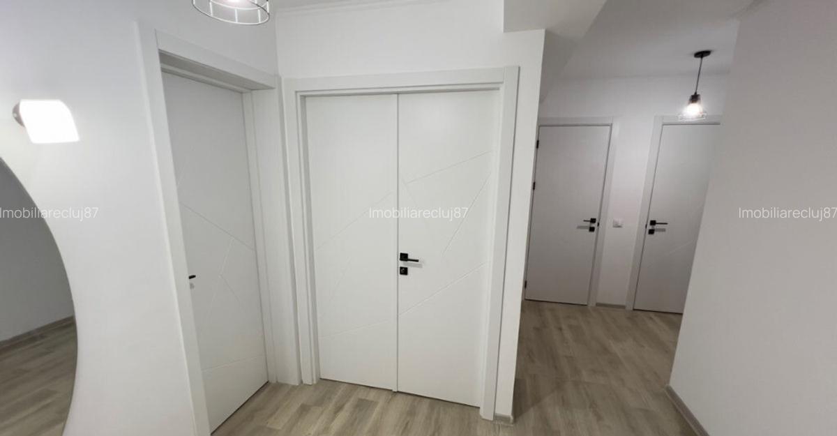 Inchiriez apartament cu 3 camere in zona Plopilor - 4