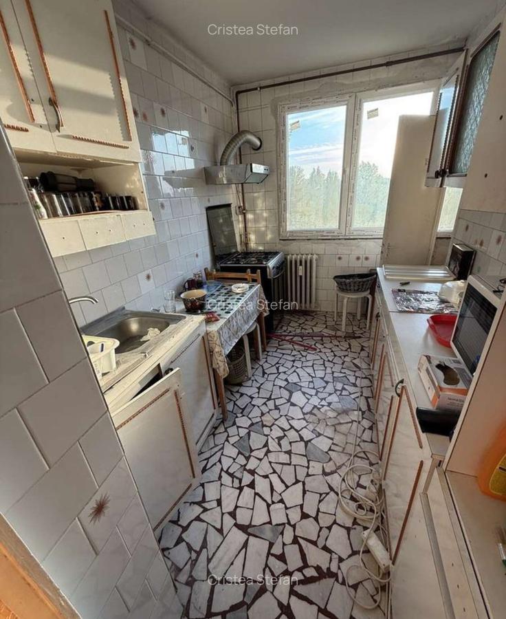 Vanzare apartament 4 camere Drumul Taberei - 7