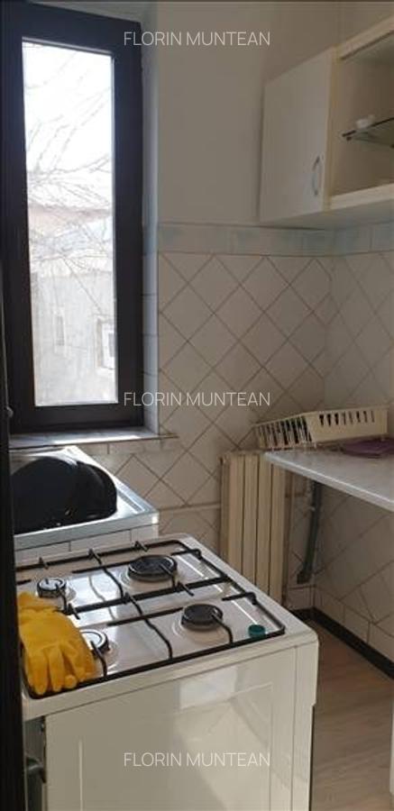 Casă cu 6 camere în ICIL - 14