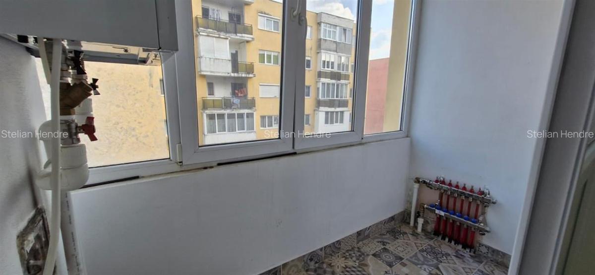 Apartament cu 3 camere semidecomandat în Central - 7