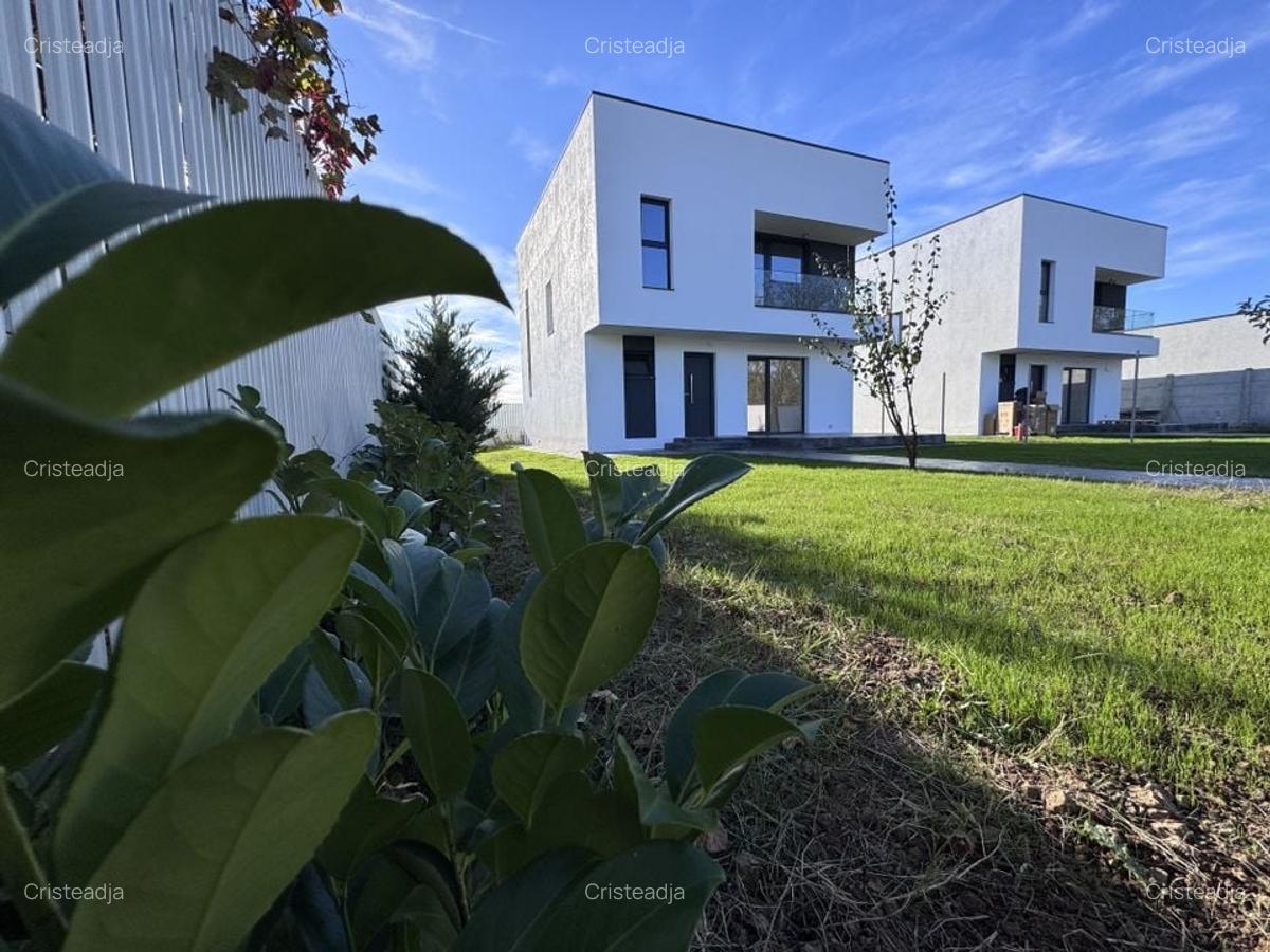 CASA DE LANGA PADURE, Clinceni str. Mierlei 73J - 18