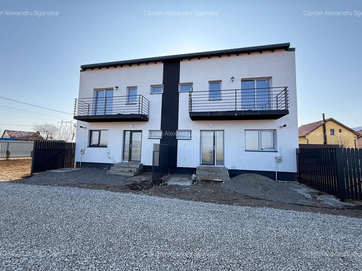 Duplex Intabulat In Izvor De Vanzare 110 mp Utili 258 mp Teren - 1 Duplex Intabulat In Izvor De Vanzare 110 mp Utili 258 mp Teren - 1