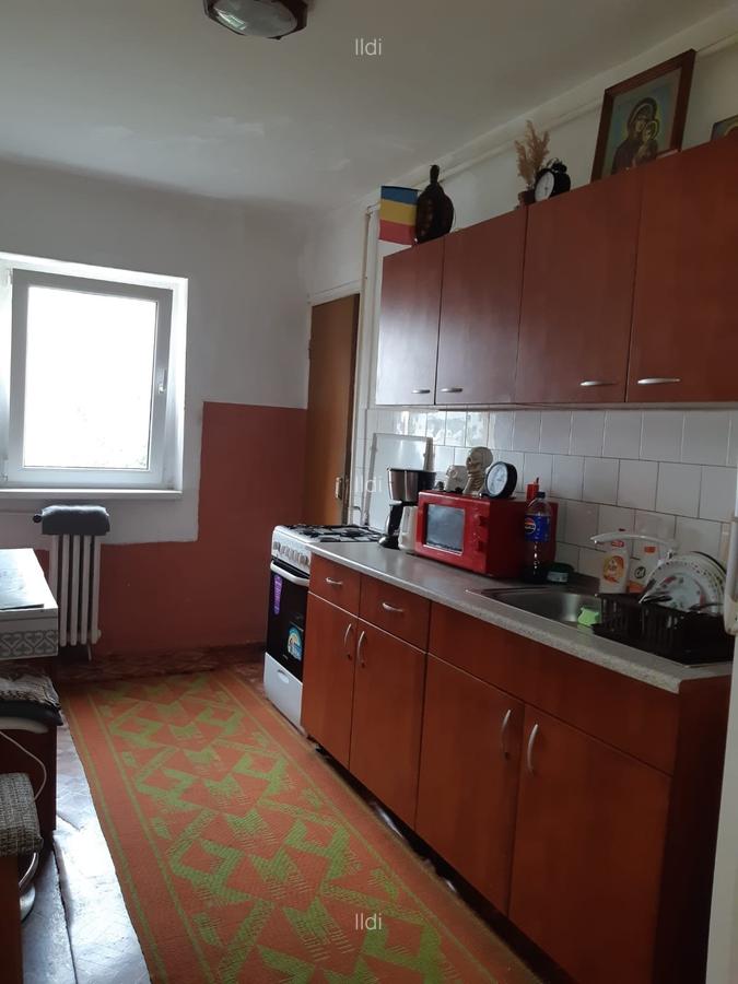 3 Camere  Sitarului colt cu Paraului, 68mp, 140000Euro - 1