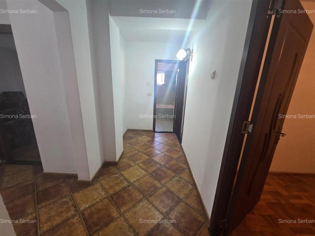 Apartament cu trei camere si beci zona Octavian Paler - 3
