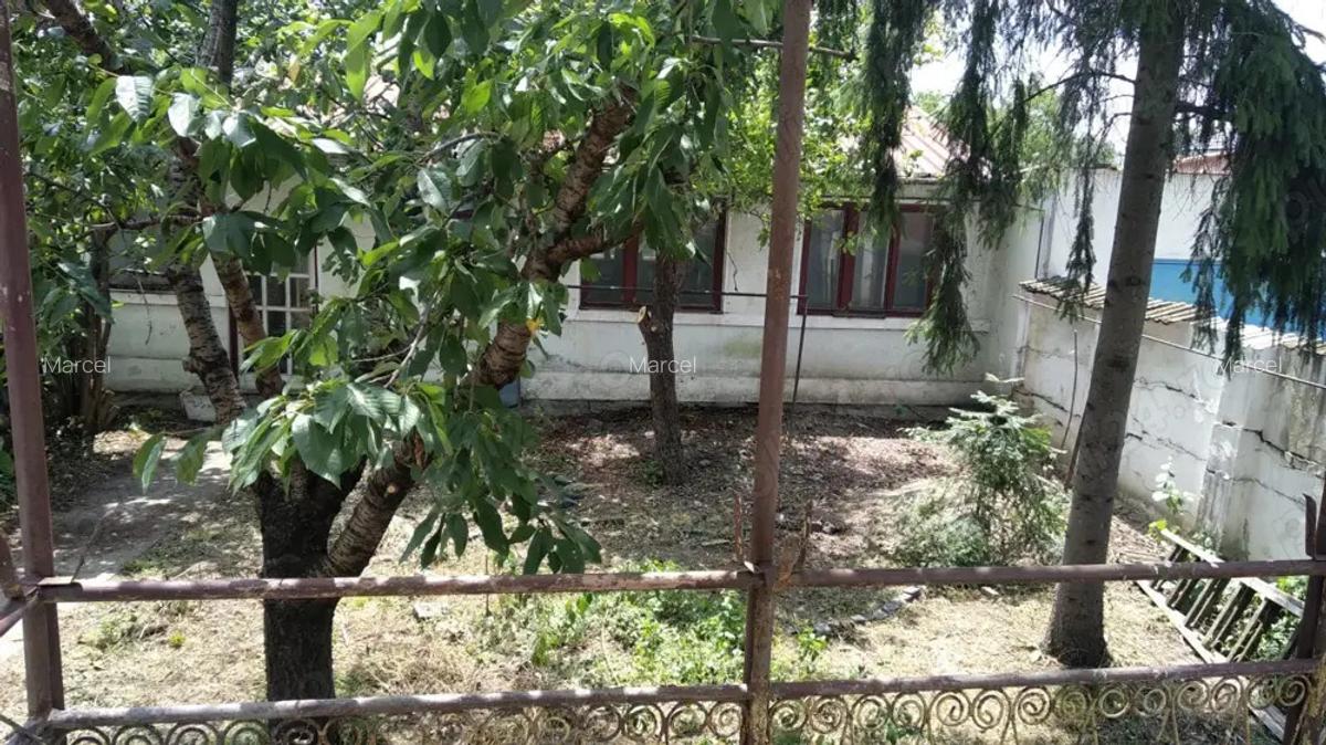 Persoana fizica proprietar, vand casa in Arad, zona Parneava, pe strada principala - 5