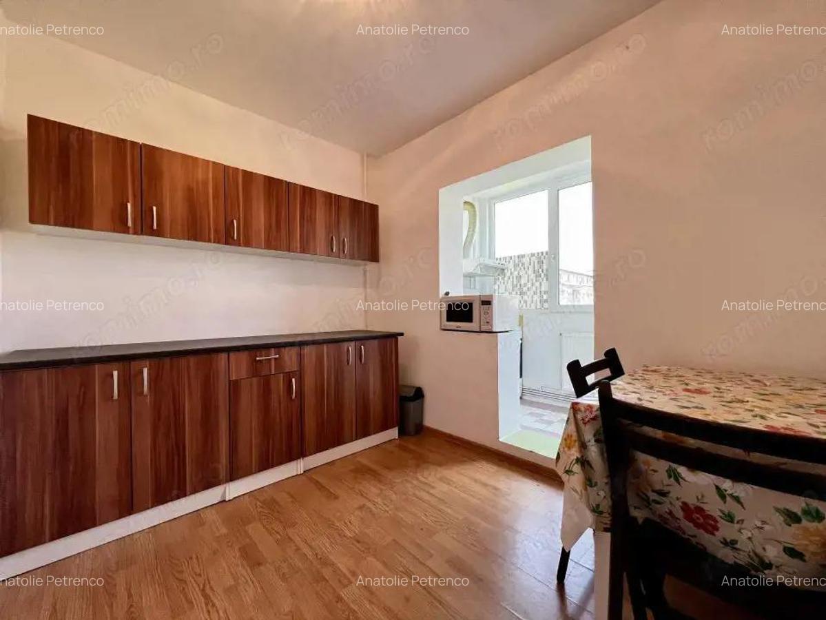 Apartament 3 camere cu garaj, decomandat, etaj intermediar, 65mp, zona Girocului - 7