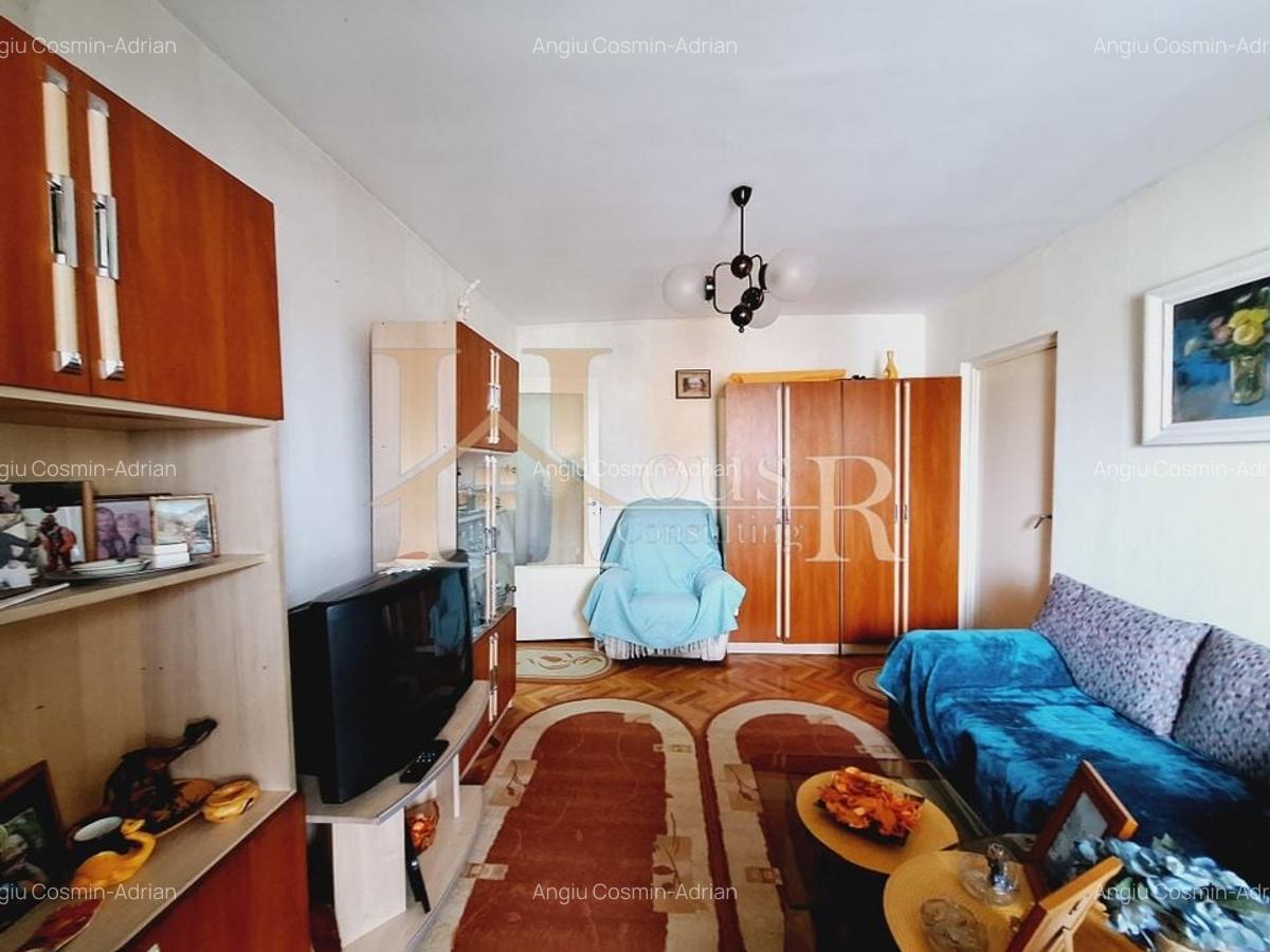 Apartament cu 3 camere semidecomandat în Circumvalațiunii - 4