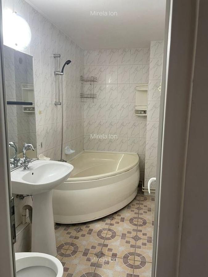 Vanzare Apartament 2 Camere 1 minut Bulevardul Decebal - 4