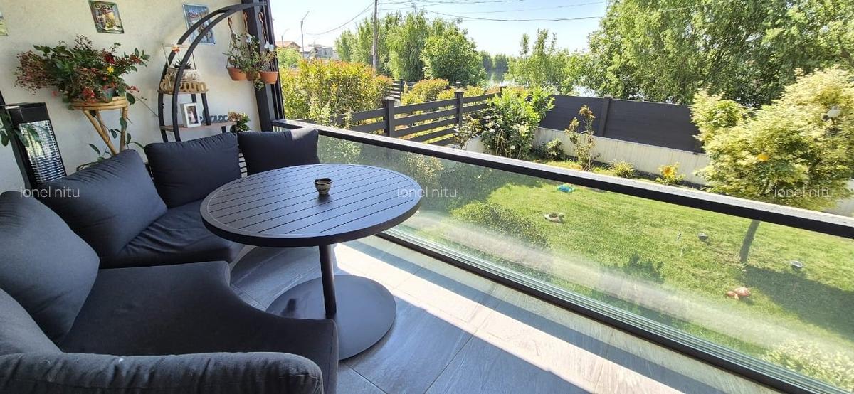 Casa 5 camere, 3 bai, 3 locuri de parcare, teren 302 mp, Tunari, vedere la lac - 8