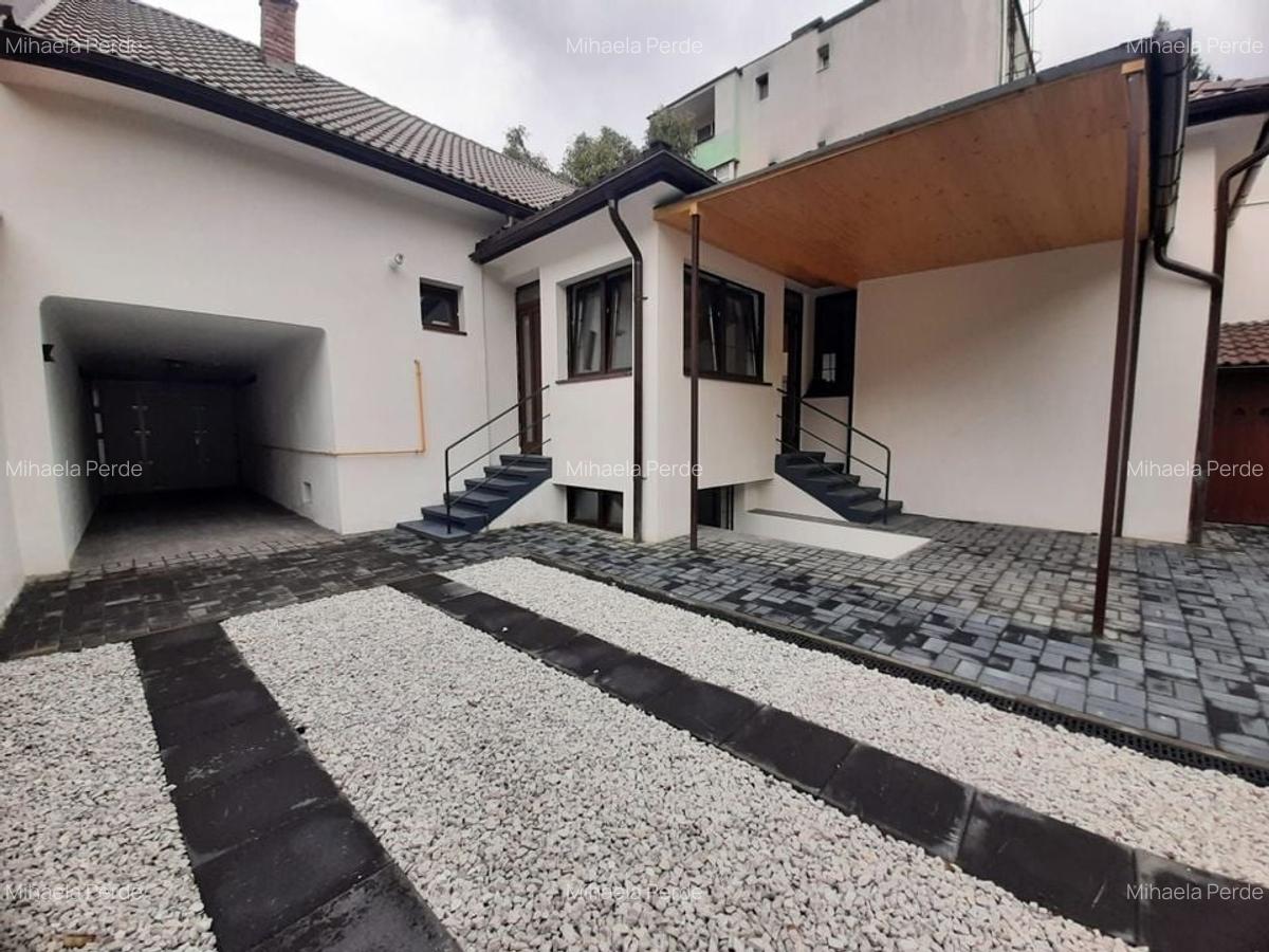 Casa de vanzare in Piata Abator - 5