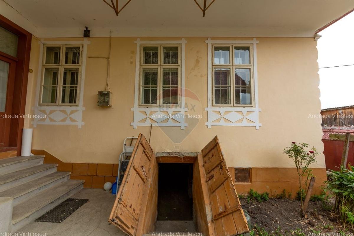 Proprietate compusa din doua case - zona linistita  155.000 euro - 5 Proprietate compusa din doua case - zona linistita  155.000 euro - 5
