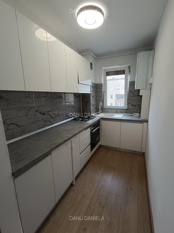 Apartament 2 camere- Centrul Civic Brasov- complet renovat - 13