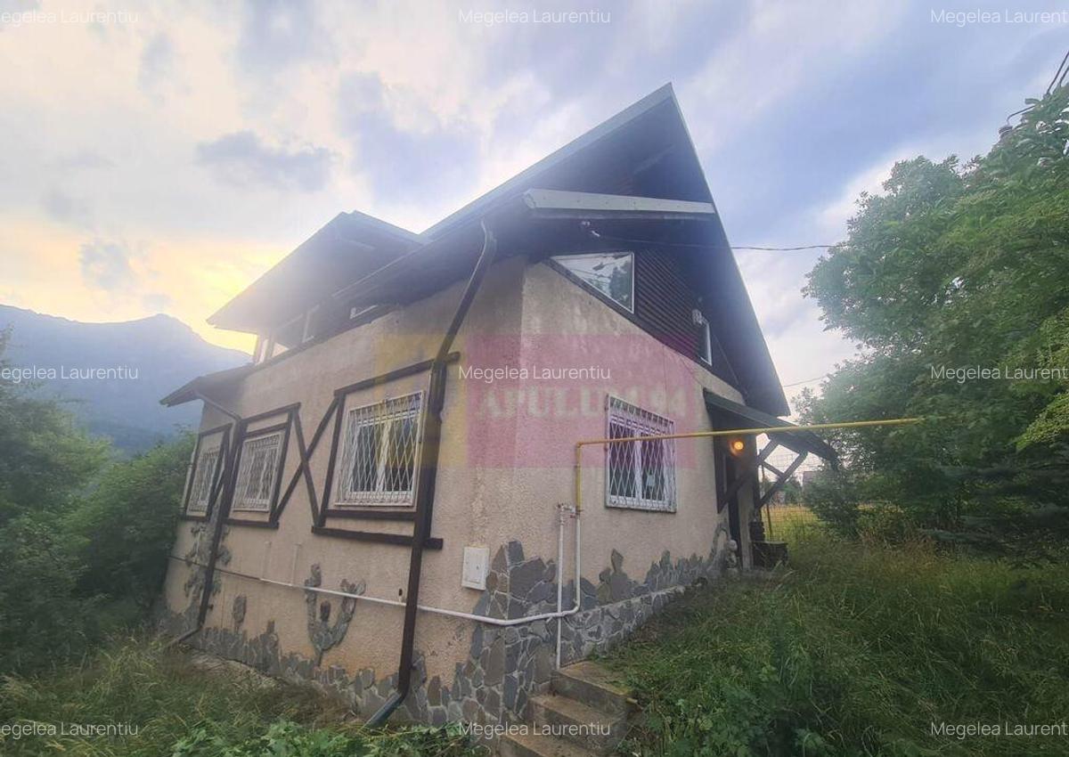 Vila de vanzare cu 5 camere in Busteni - 1
