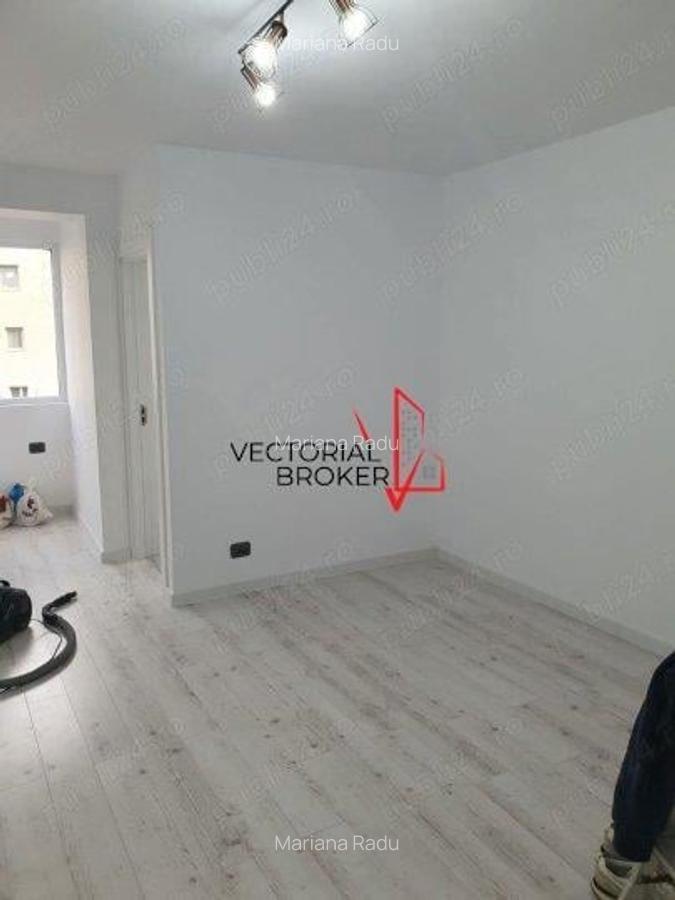 Garsoniera et.7, 31mp, renovata complet, libera, Titan Pta Minis - 1