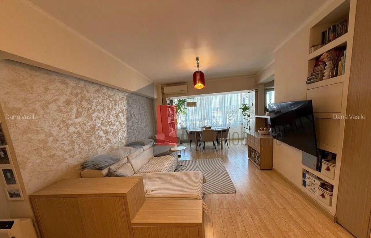 Apartament 3 camere, 2 bai, renovat,modern mobilat - 1