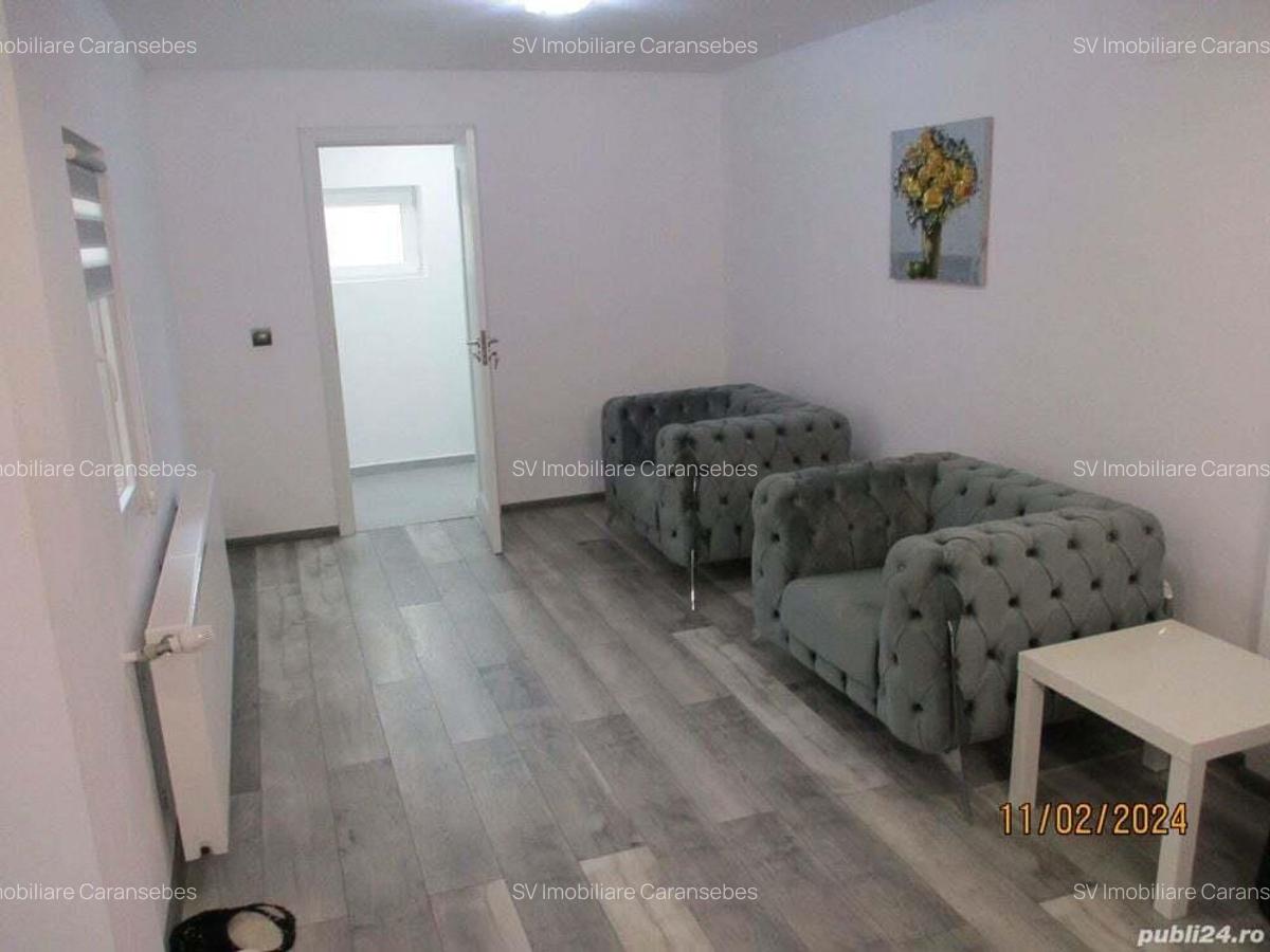 Comision 0 - Casa renovata cu 2 corpuri si gradina in Caransebes - 4