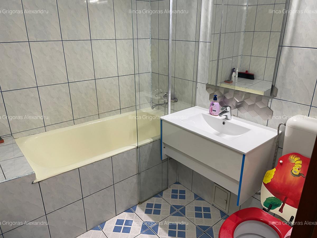 Apartament cu 2 camere semidecomandat, mobilat în 13 Septembrie - 7