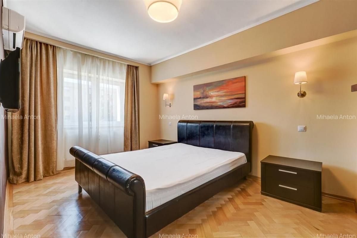 Aviatiei, Crystal Palace, Etaj 1/4, Mall Promenada, Metrou Aurel Vlaicu - 8