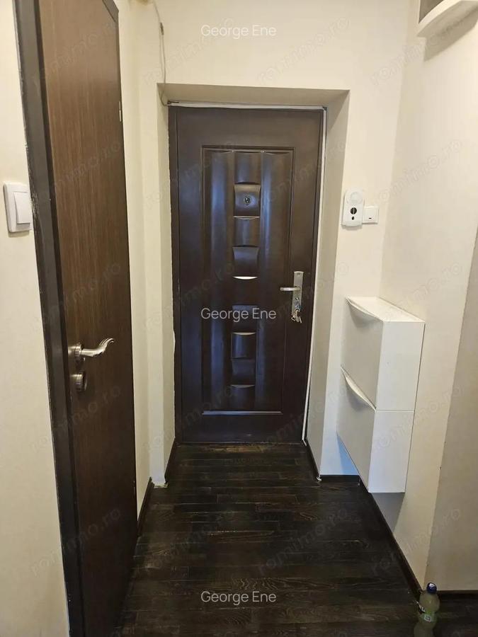 Apartament 3 camere vanzare zona 13 Septembrie stradal etaj 3 - 6