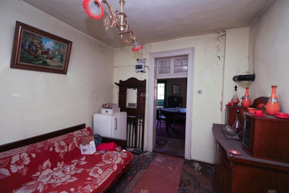 Casă individuală cu 5 camere în Central - 3