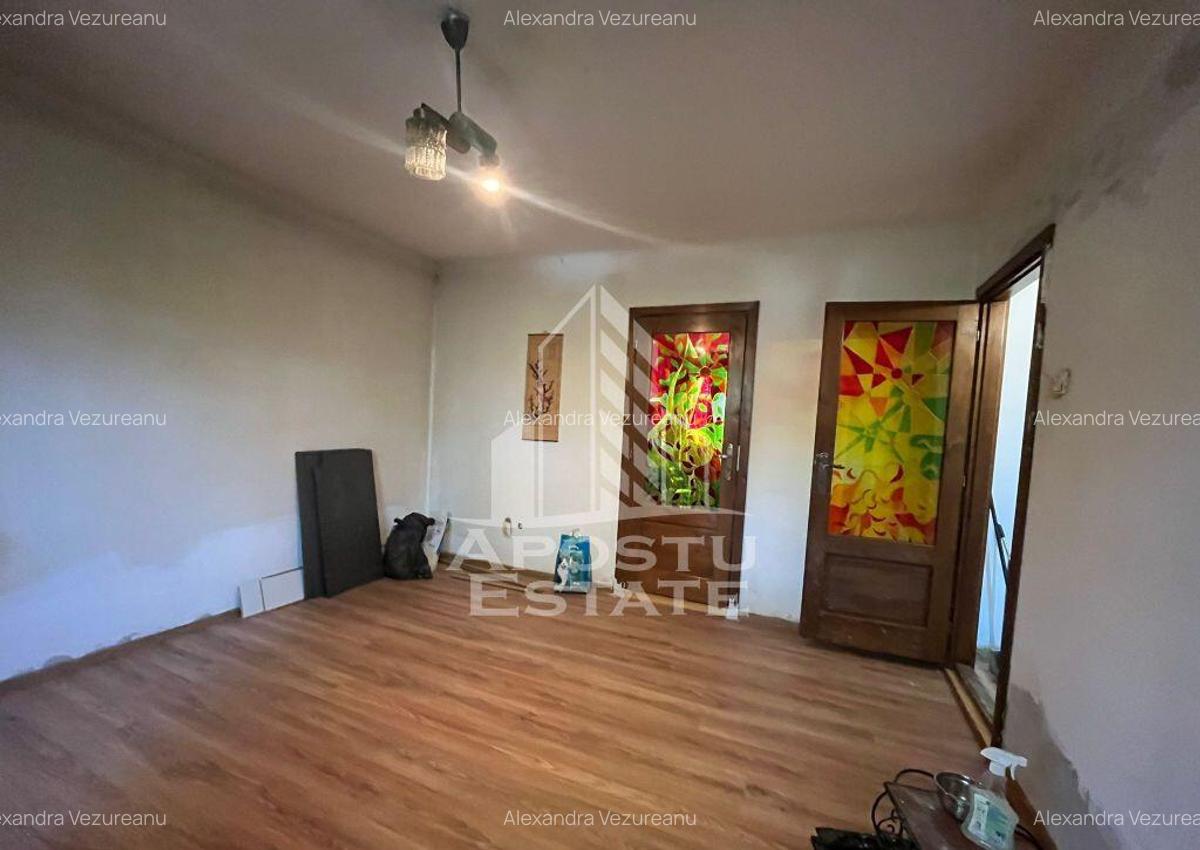 Apartament cu 2 camere, semidecomandat, parter inalt, zon... - 2