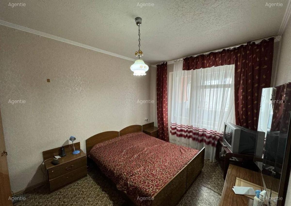 Inchiriez Apartament 3 camere Pantelimon - 2