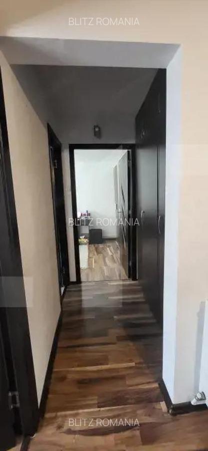 Apartament de vanzare, cu 3 camere, 67 mp, zona Bucovina - 9