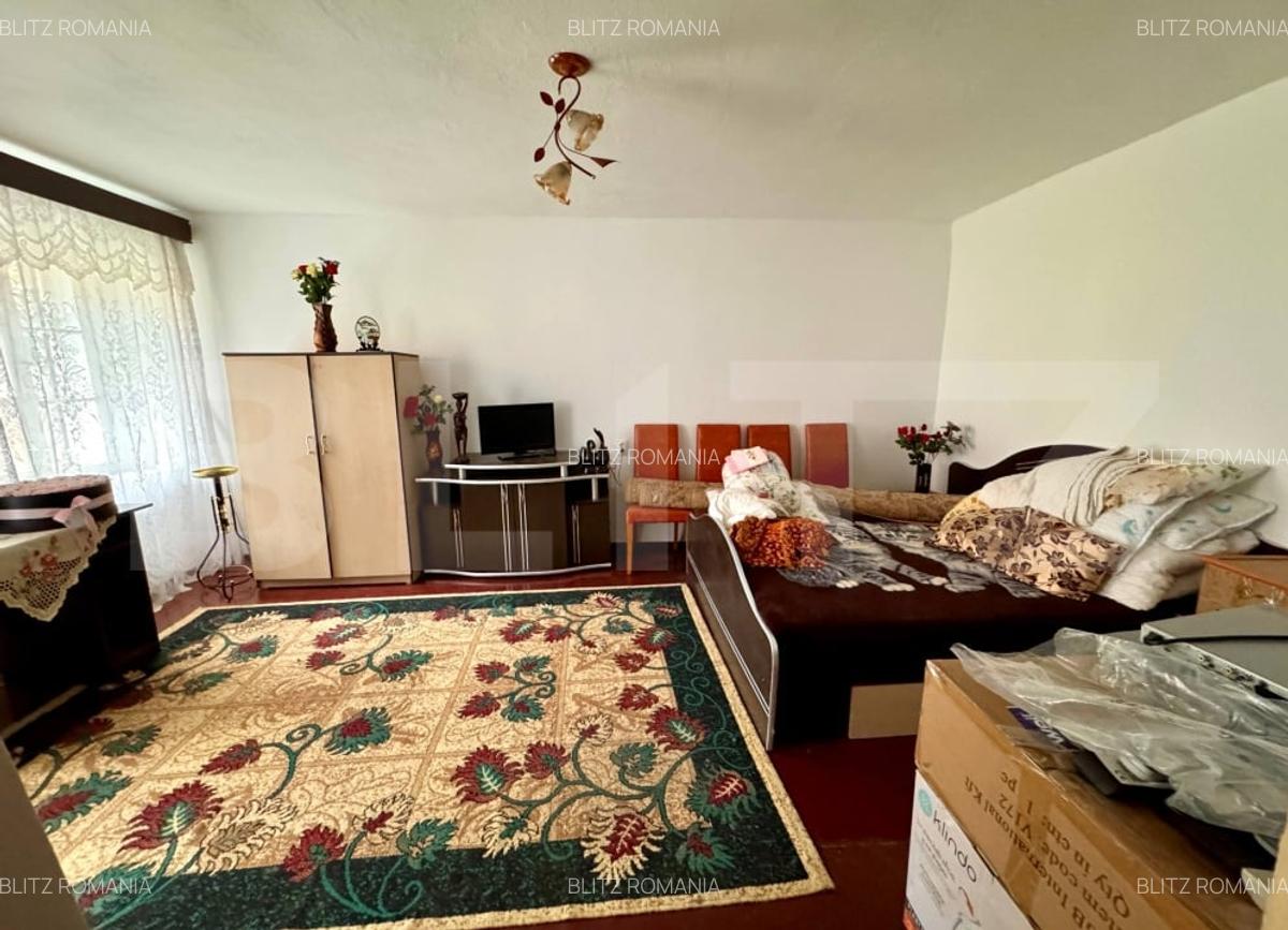 Casa  de vanzare, 3 camere, 86 mp - langa piata Cibin - 2