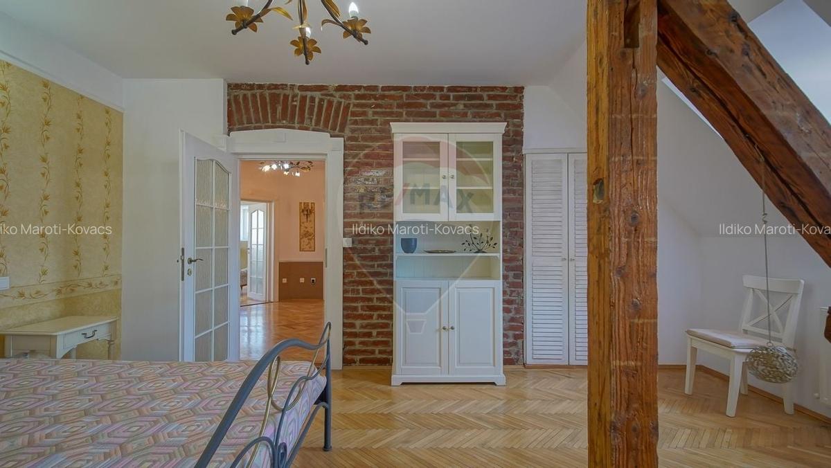 Apartament cu 5 camere decomandat, mobilat în Centrul Istoric - 17