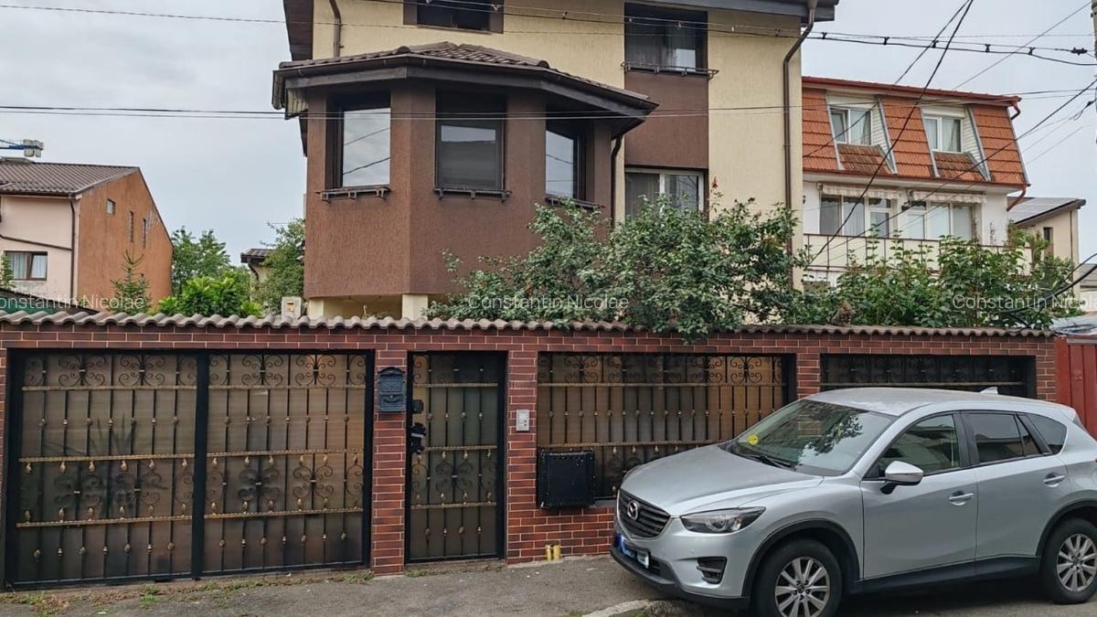 REV2005073 Vila 8 camere cu Teren 250 mp Zona Mihai Bravu Sector 3 de Vanzare - 1