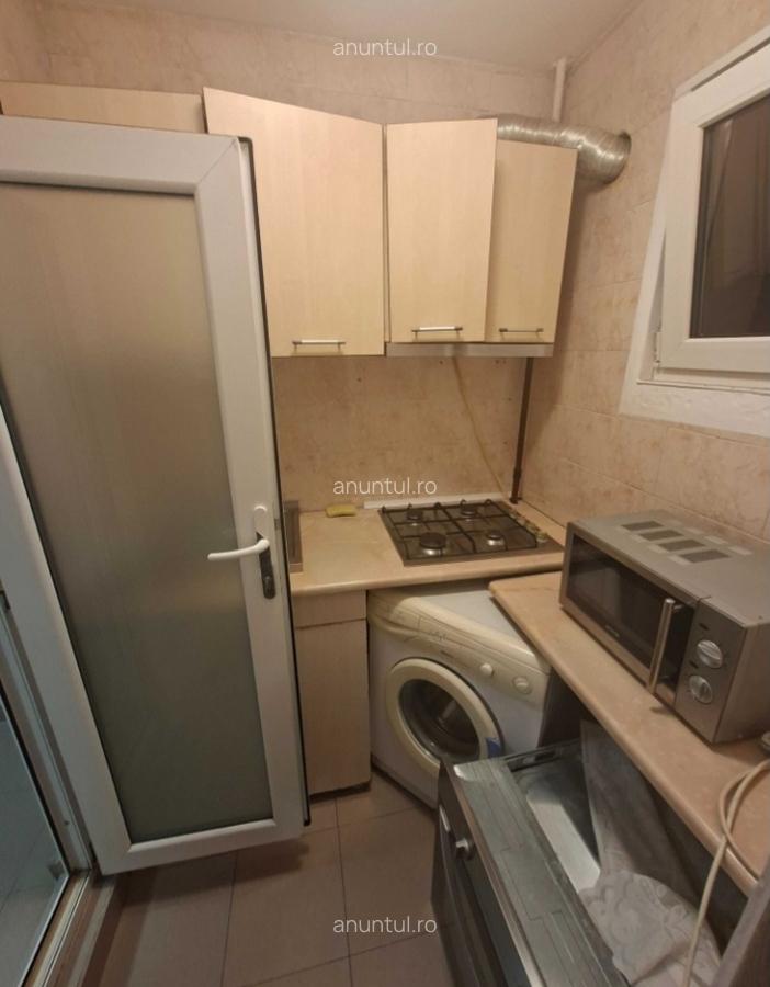 Postavarului, 1 Decembrie - 2