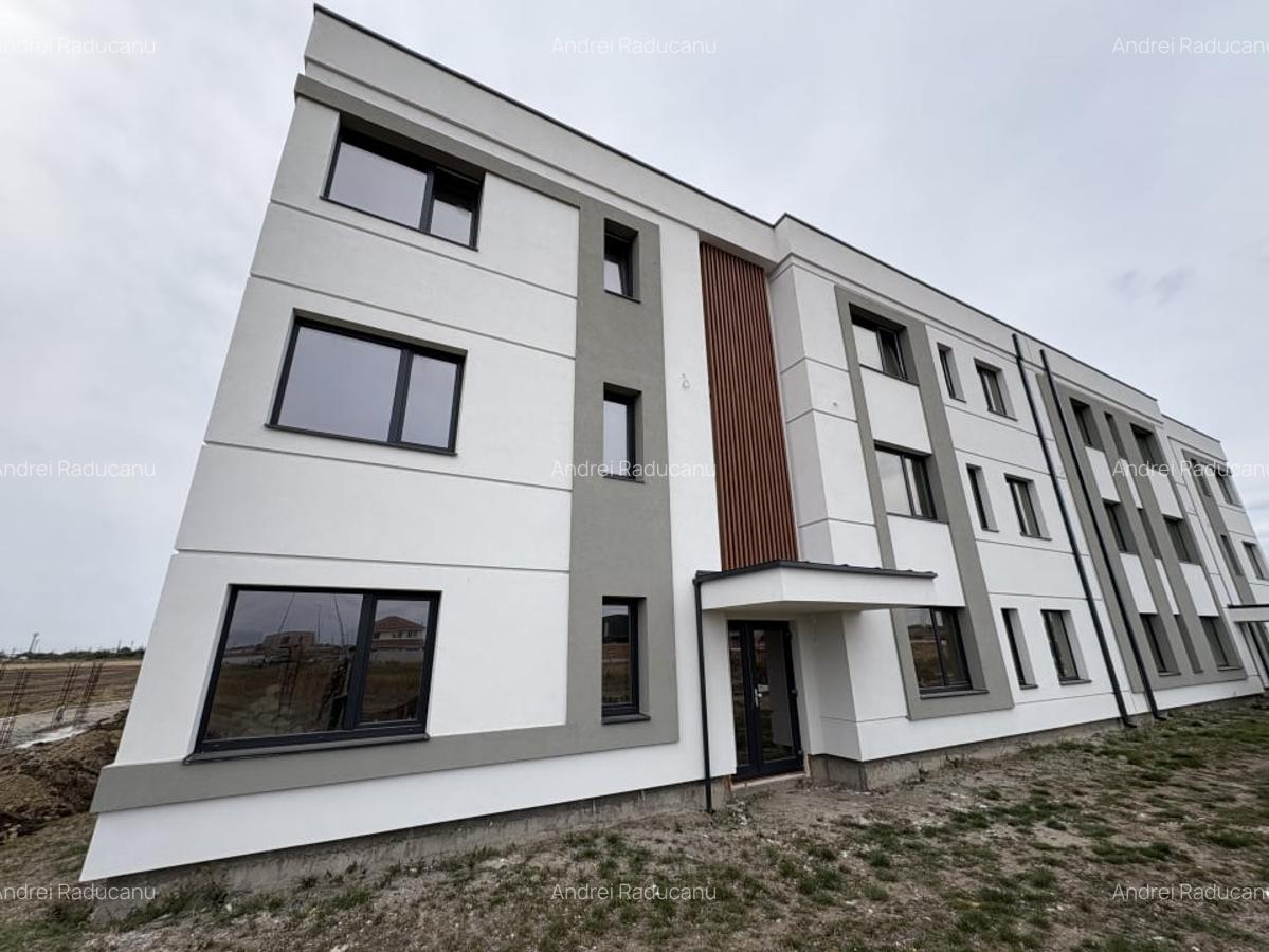 Apartament 3 Camere, Zona Metro 2 - 2
