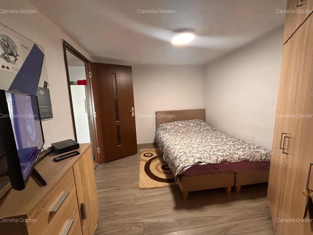 Casa cu 2 camere in curte comuna, zona Garii, 135000 Eur - 4 Casa cu 2 camere in curte comuna, zona Garii, 135000 Eur - 4