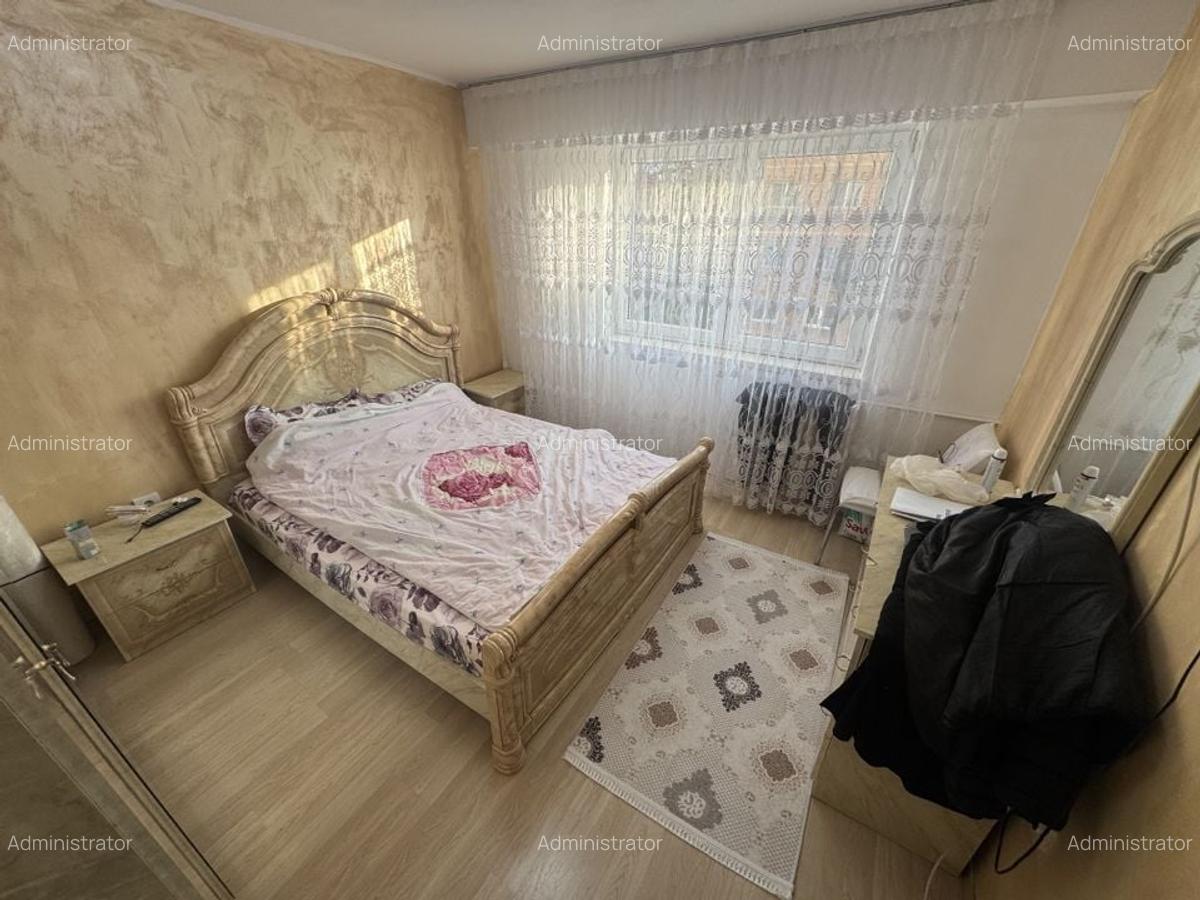 Apartament 3 camere zona Casa de Cultura - 6