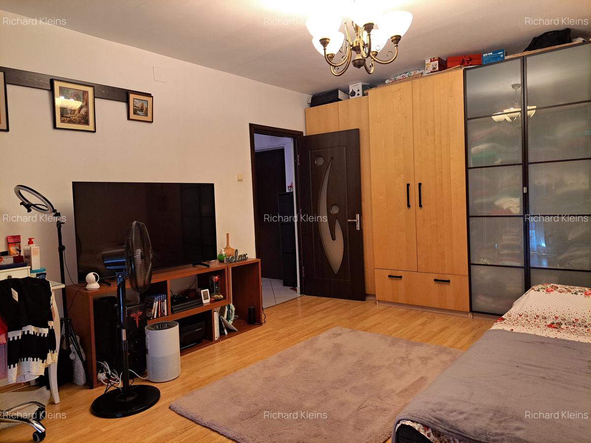 Garsonieră decomandată în Sebastian - 1
