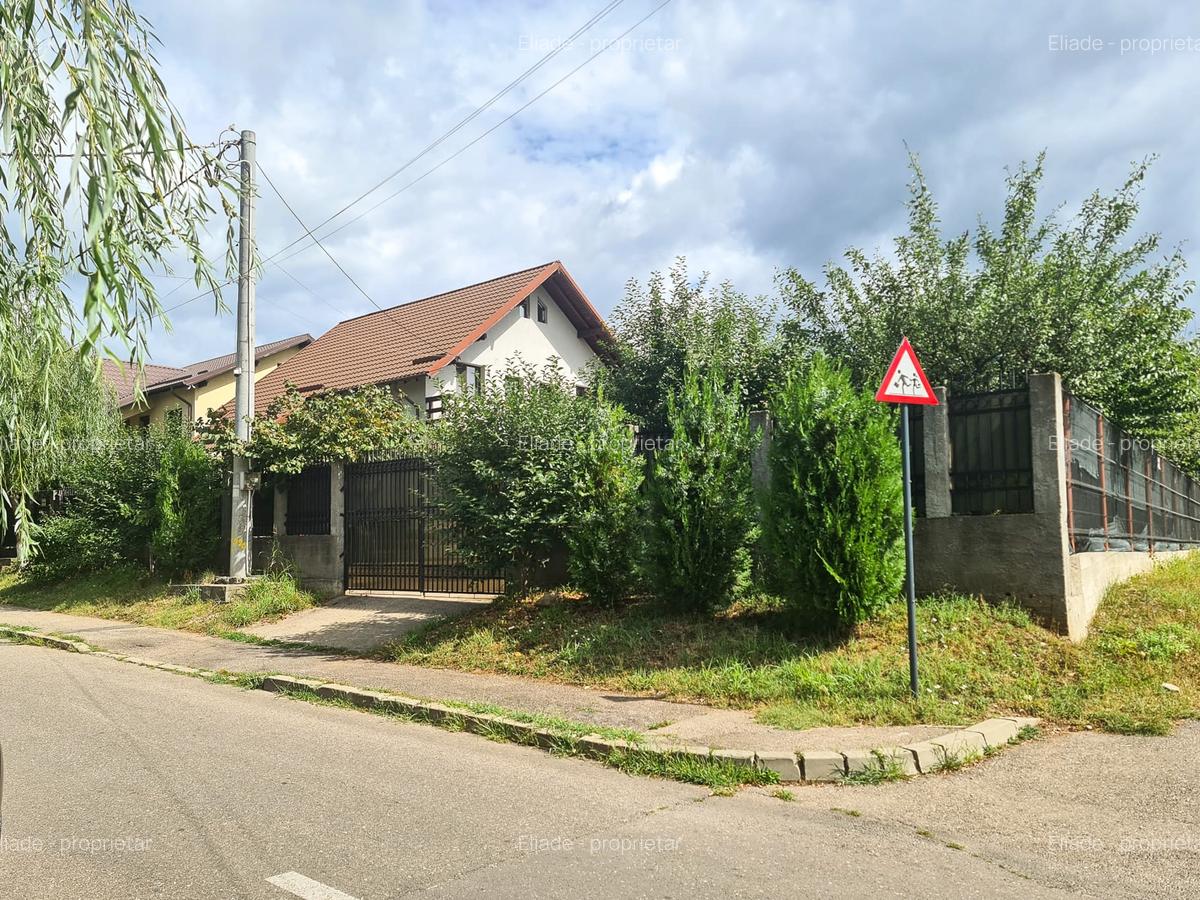 Casă cu livadă și curte, 166mp utili, P+E+M, Câmpina - 3